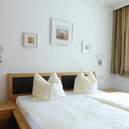 Sagmeister Loft Jenig